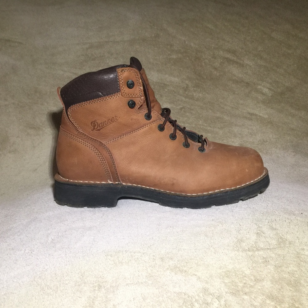 Danner / Goretex / 11.5 EE / 6” Workman w/Hard Toe